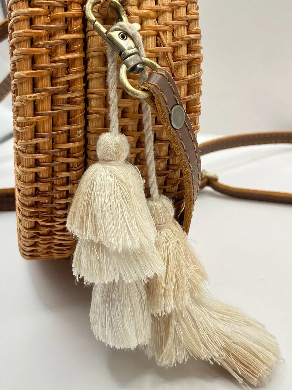 Handmade‎ Woven Round Straw Crossbody Bag with Bali Tropical Lining - Natural